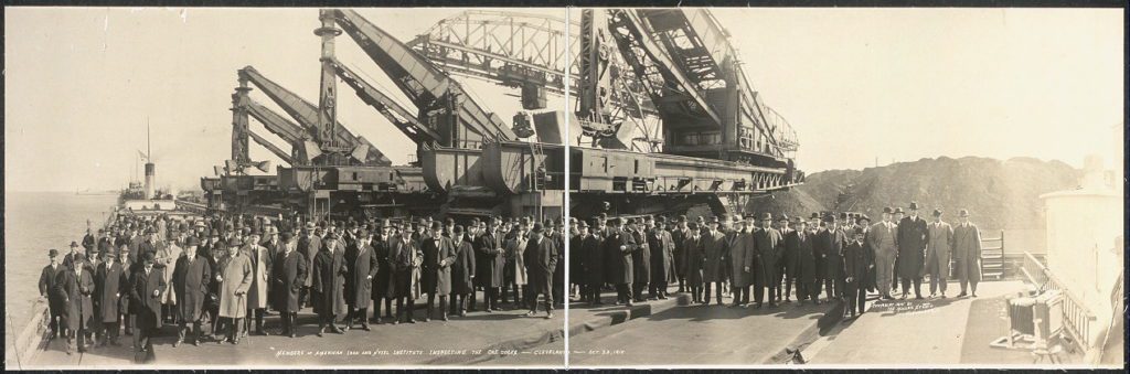 Members of American Iron and Steel Institute inspecting the ore docks, Cleveland, Oct. 23, 1915